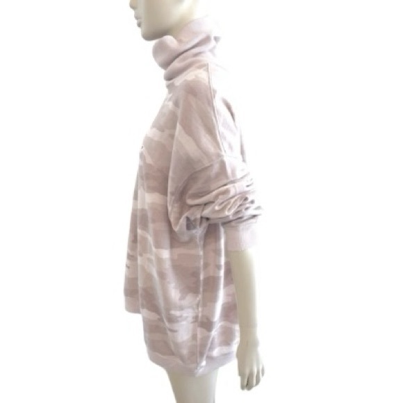 2/$25 ⚡️✨ American Eagle Pink Camo Oversized Fleece Turtleneck Sweatshirt - SM - Picture 3 of 5